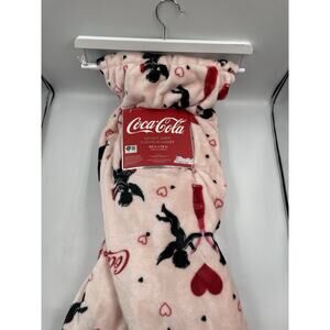 NEW Coca Cola Valentines Day Cupid Coke Can Pink Throw Blanket 60x70